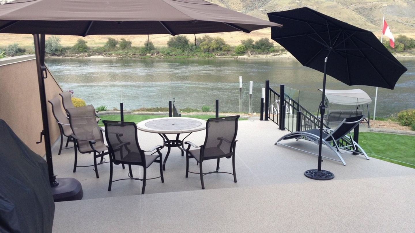 Patio main